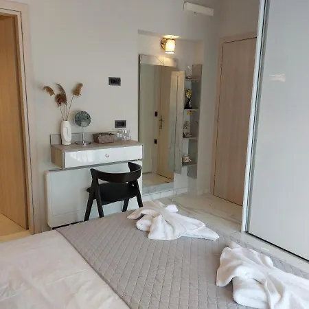 Elite Luxury Apartment *