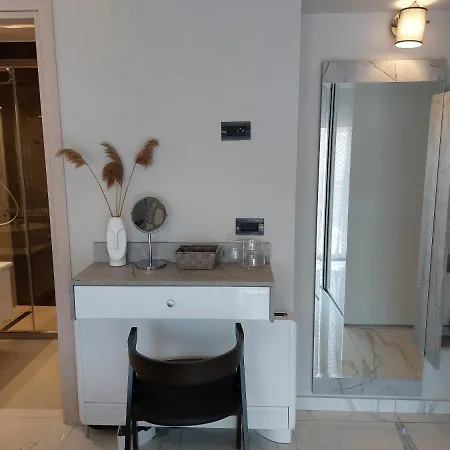 アパート Elite Luxury アルゴストリオン