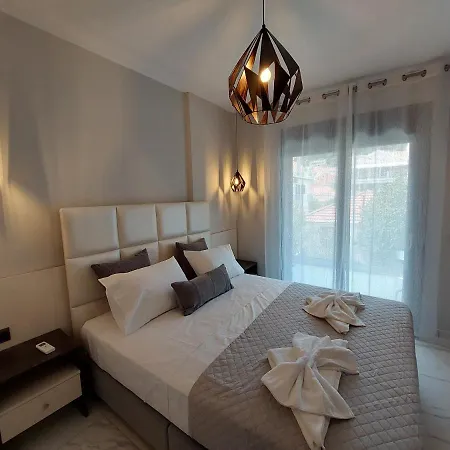 Elite Luxury * أرغوستولي