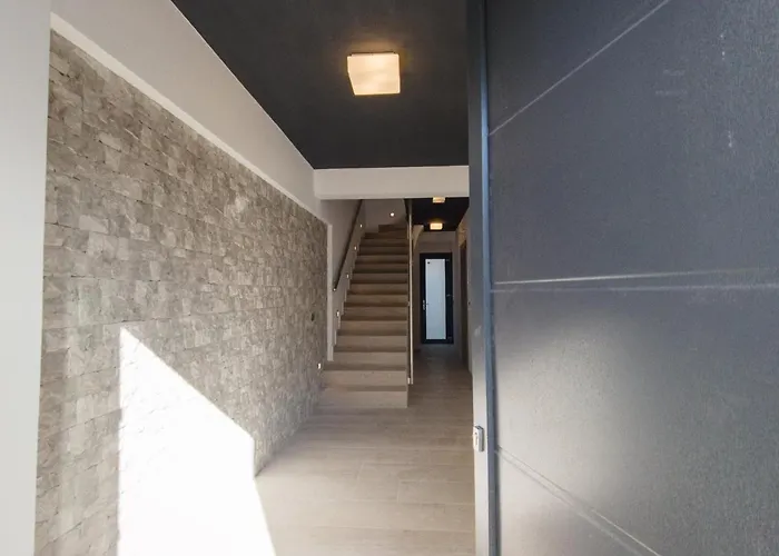 Elite Luxury アパート アルゴストリオン