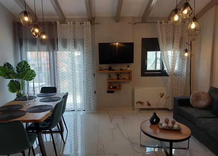 Elite Luxury アルゴストリオン