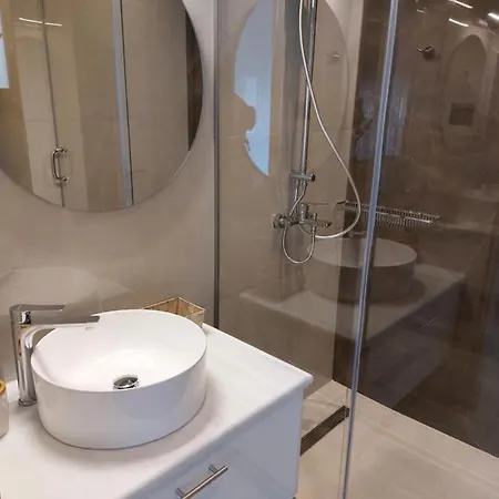 Elite Luxury